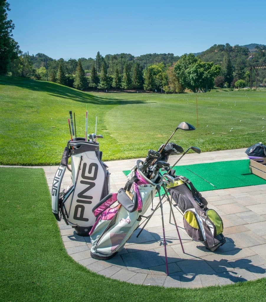 Leaning how to clean a golf bag